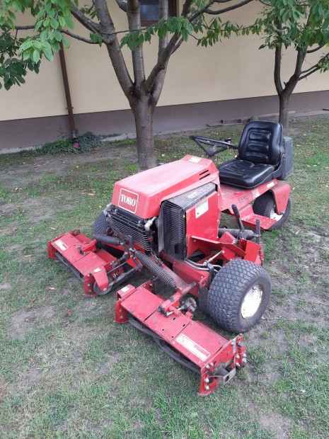 Toro Reelmaster 216 ipari profi fnyr traktor fnyttraktor