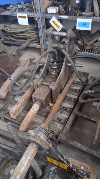 T�r�fej, roxon, hidraulikus bont�kalap�cs