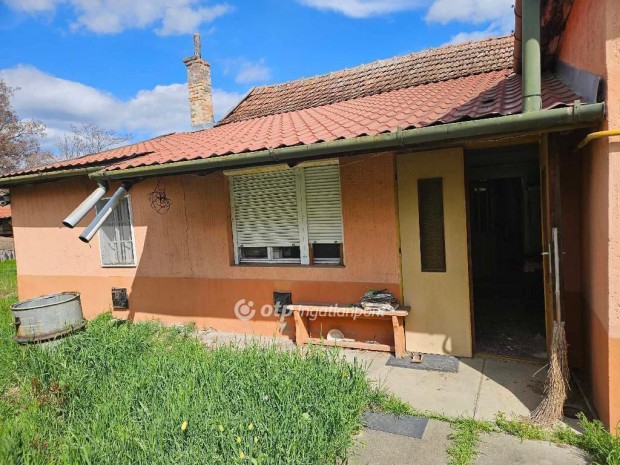 T�r�kszentmikl�si elad� 86 nm-es h�z