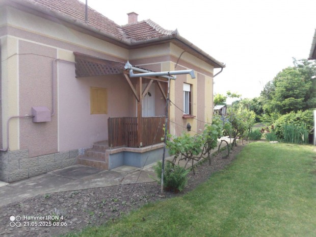 T�r�kszentmikl�son t�gla �p�t�s� csal�di h�z Elad�!