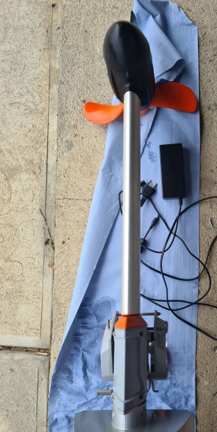 Torqeedo alkatr�szk�nt elad�