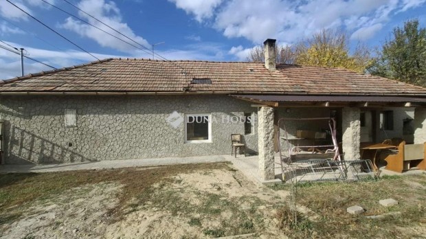 T�rteli elad� 55 nm-es h�z