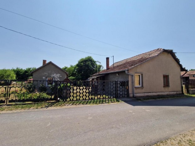 T�rteli elad� 70 nm-es h�z