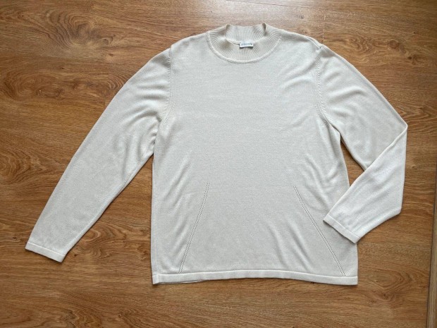 Trtfehr kttt pulver garb Off-white knitted sweater mock neck