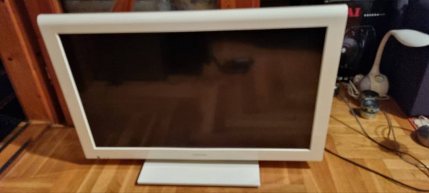 Toshiba 32" LCD televzi hibs