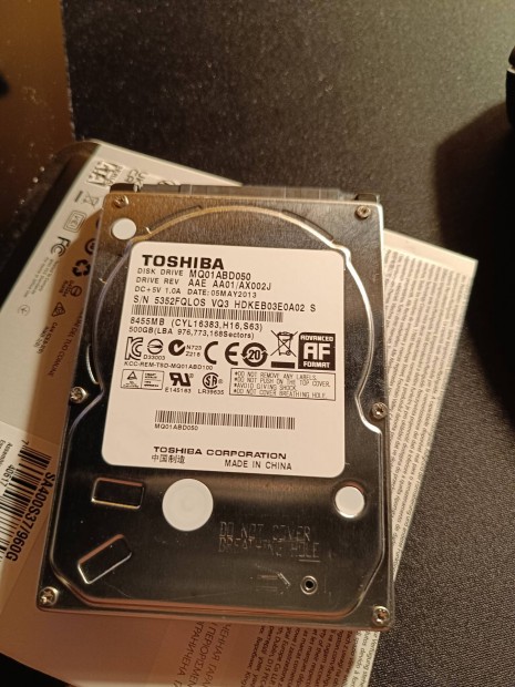 Toshiba 500 GB merevlemez sata2