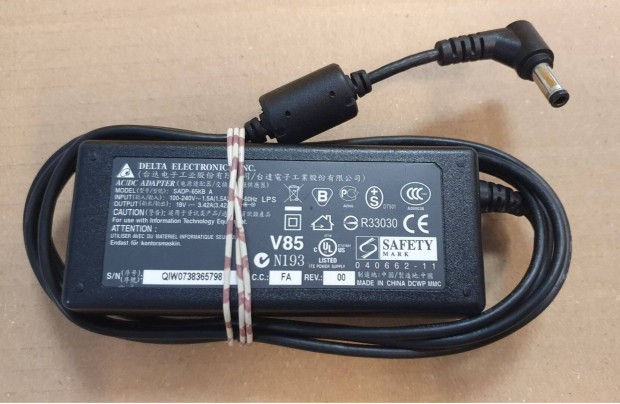 Toshiba Asus 19V 3,42A 65W Laptop notebook tlt adapter tpegysg