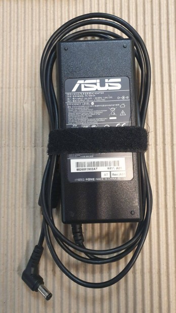 Toshiba Asus 19V 4,74A Laptop notebook tlt adapter tpegysg 0528