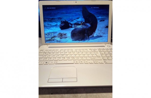 Toshiba C55-A-103 i5 laptop