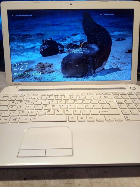 Toshiba C55-A-103 i5 laptop