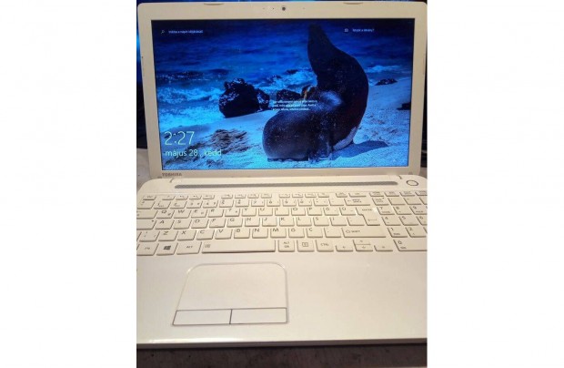 Toshiba C55-A-103 i5 laptop