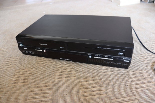 Toshiba DVD/VHS lejtsz