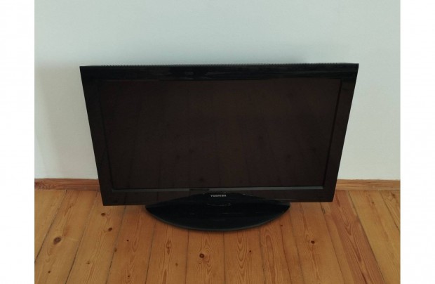 Toshiba LCD TV 32" 81,3 cm skkpernys Full HD