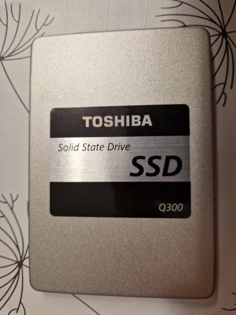 Toshiba Q300 2.5 240GB SATA3 Hdts824