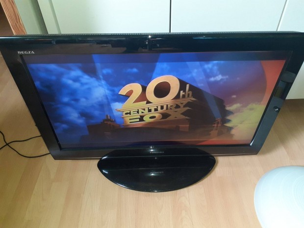 Toshiba Regza LCD TV tvirnytval