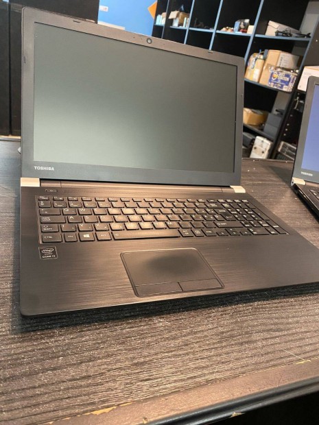 Toshiba Satellite A50-C-190 laptop notebook