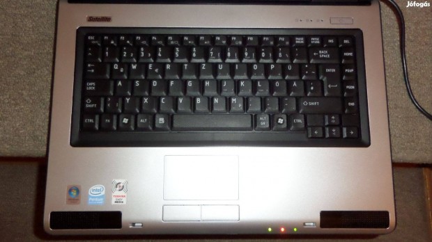 Toshiba Satellite L 40 - 14 N Laptop