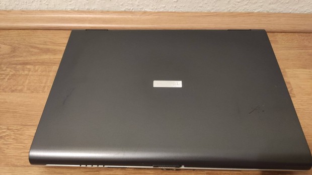 Toshiba Satellite M70-394 P4 Winxp retro laptop ritka szép állapotban