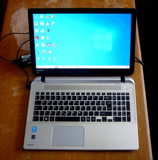 Toshiba Satellite S50-B-142 (i3-4005U-4GB-240GB SSD) megfelelő működés