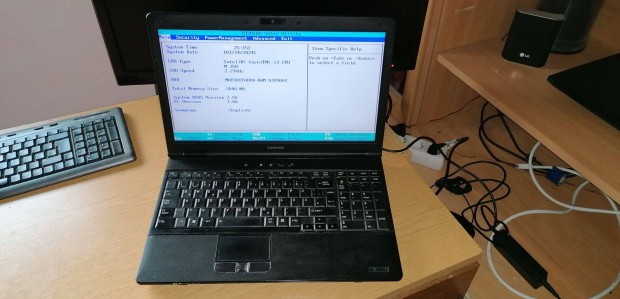 Toshiba Tecra A11-16X Hinyos Laptop