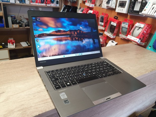 Toshiba Z30-A Core i5 Laptop Win11 SSD Garancival