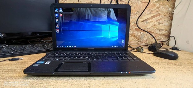 Toshiba i5-3210M,4gb DDR3,320gb,webcam,wifi,4rs akku!