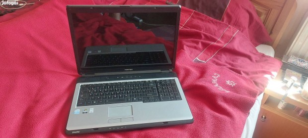 Toshiba laptop elad