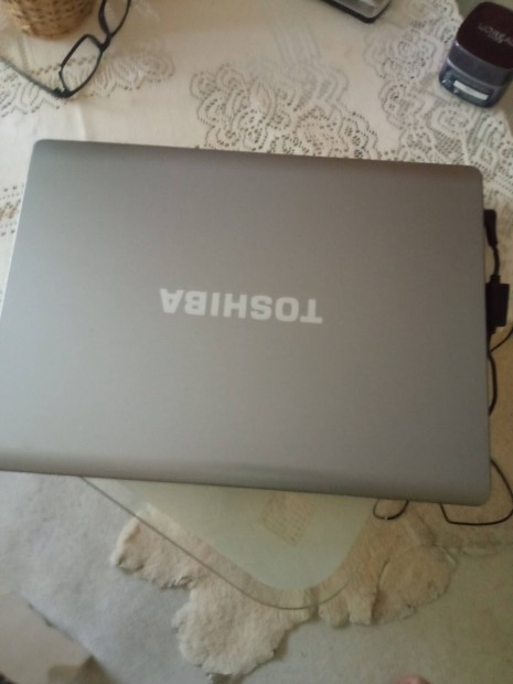 Toshiba laptop eladó