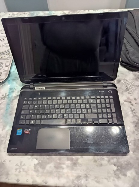 Toshiba satelit i7es L50b1k4