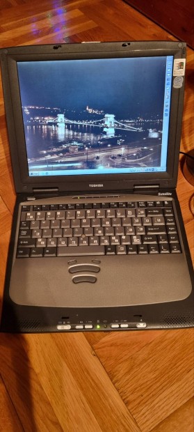 Toshiba satellite laptop, notebook Intel celeron 600 mhz 