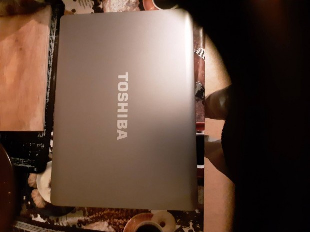 Toshiba satellite laptop hibátlan szokott