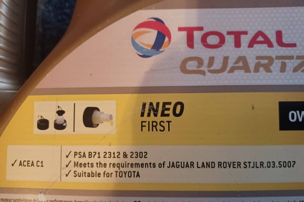 Total quartz ineo first. 0w30 !