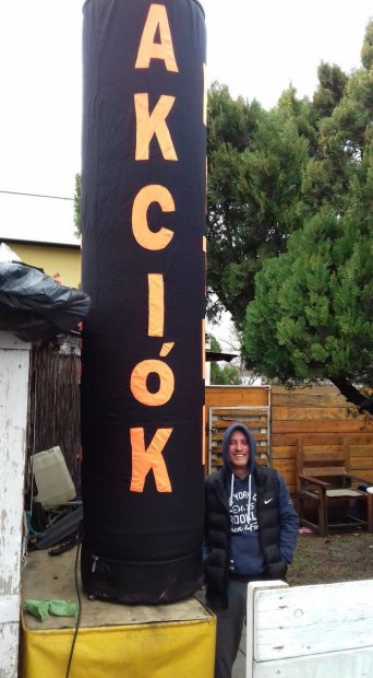 Totem oszlop cserélhető betűs fix álló(ventillátoros)reklám oszlop