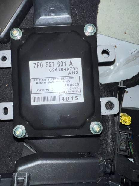 Touareg 7P Váltó olaj szivattyú vezérlő modul.7P0 927 601 A