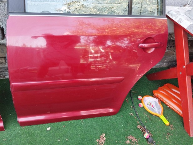 Touran 1t bal hátsó ajtó La3w színkód