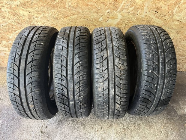Toyo 195/65/15 téli gumi szett Gm lemezfelnikkel