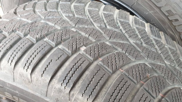 Toyo 215/65 R16 tli gumik