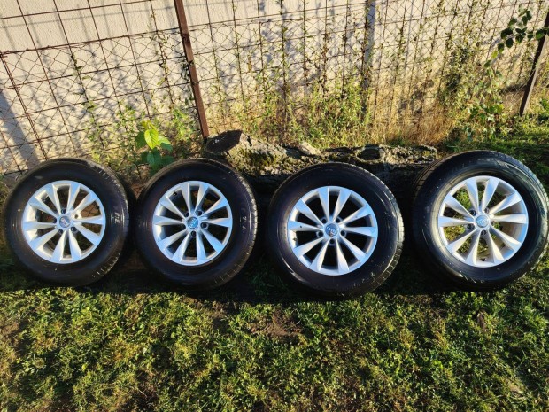 Toyo Ny�ri gumik elad�k alufelnin 215/70/R16