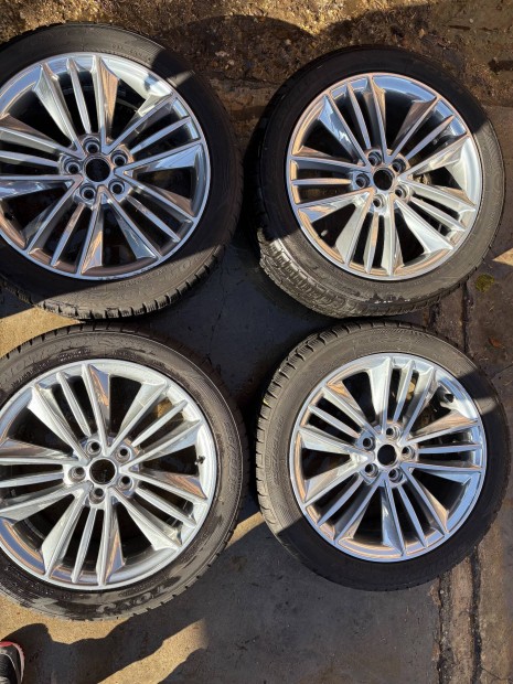 Toyo Snow Prox 235 45 R18 DOT 2020 235/45R18+ alufelni