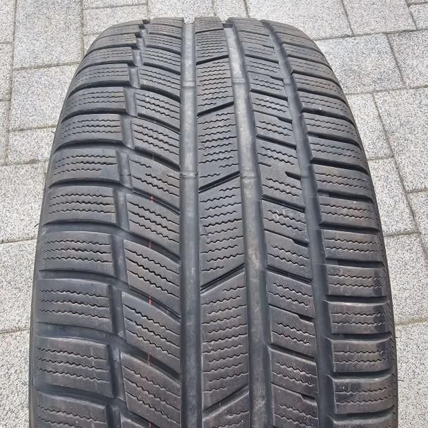 Toyo Snowprox S954 245/40 R20 99W téligumi 4db