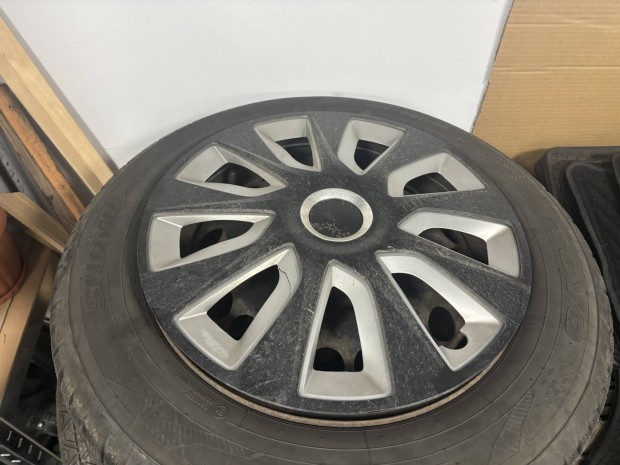 Toyo Téli Gumiabroncs 185/65R15 lemez alufelni(Opel autón használva)