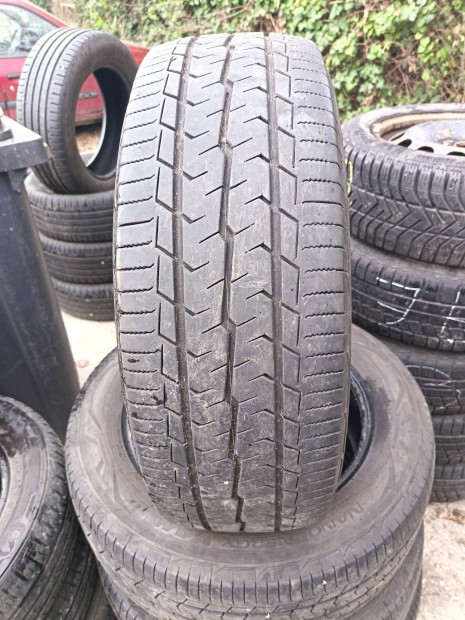 Toyo ny�ri gumi szett 215/60r17 C 