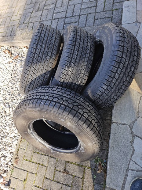 Toyo open country 255/70 R16 tli gumi