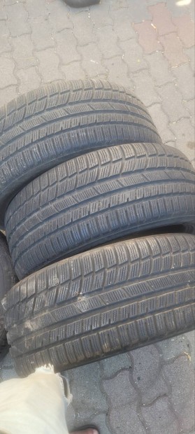 Toyo snowprox S954 téli gumi 235/45 R18