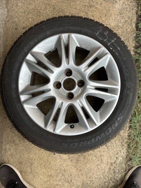 Toyo téli gumi 195/55R16