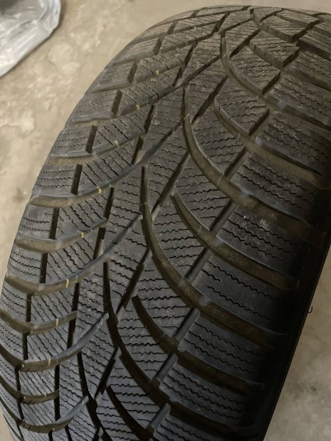 Toyo téligumi 225/50/18