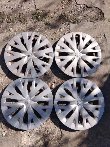 Toyota 15" Gyri Disztrcsa 