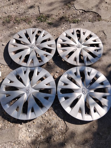 Toyota 15" Gyári új állapotú disztarcsa