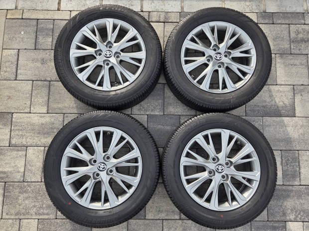 Toyota 15" alufelni 4x100 175/65 r15 nyri gumival 