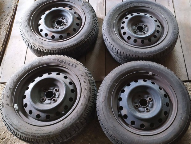 Toyota 15"-os gyári acélfelnik eladók. (E12)